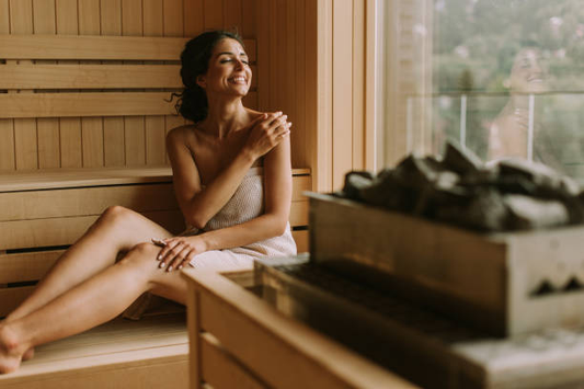 infrared-sauna-vs-cold-plunges